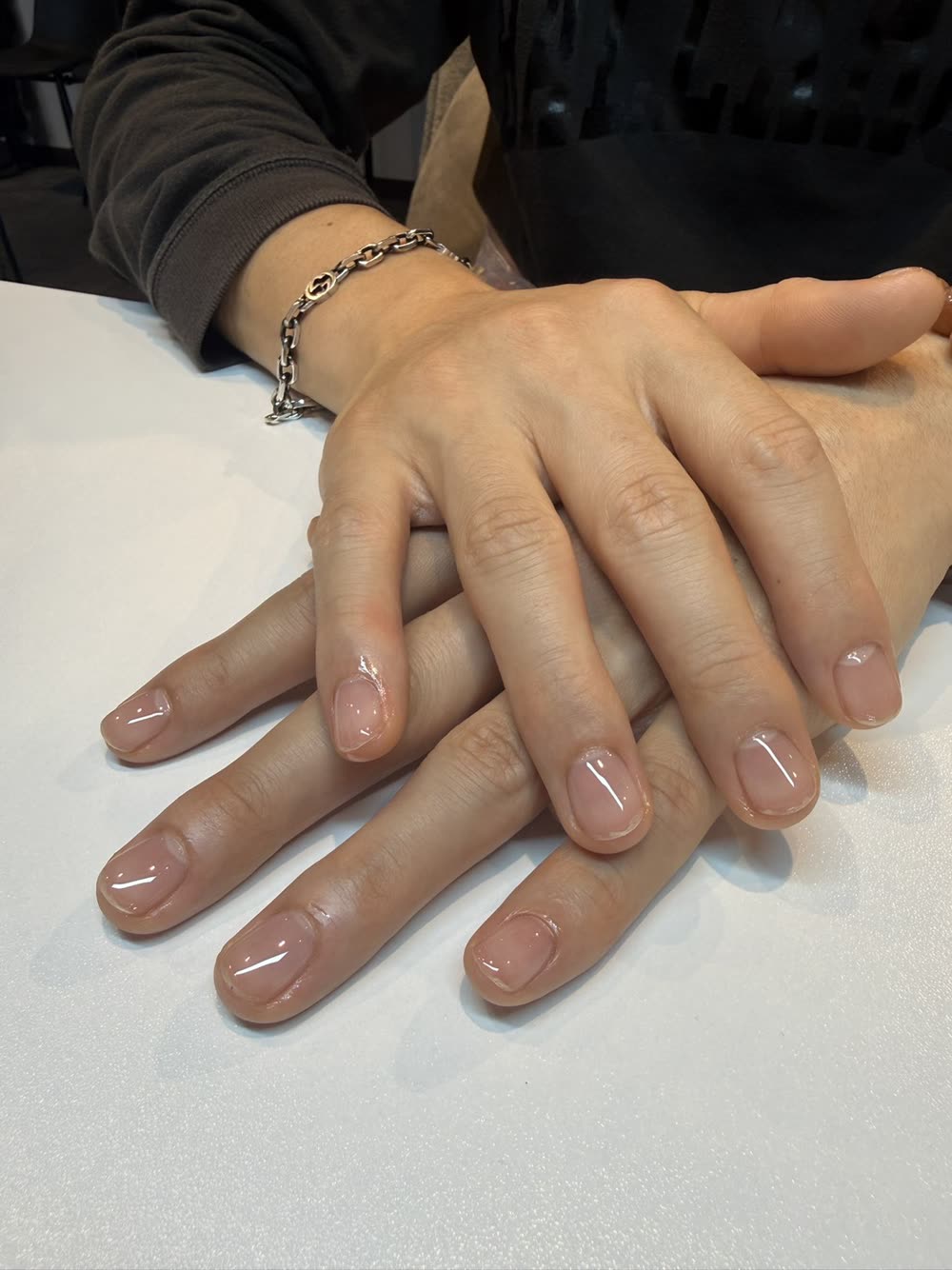 【新規】身だしなみケアコース「メンズネイルケア＋指WAX」 の仕上がりイメージ